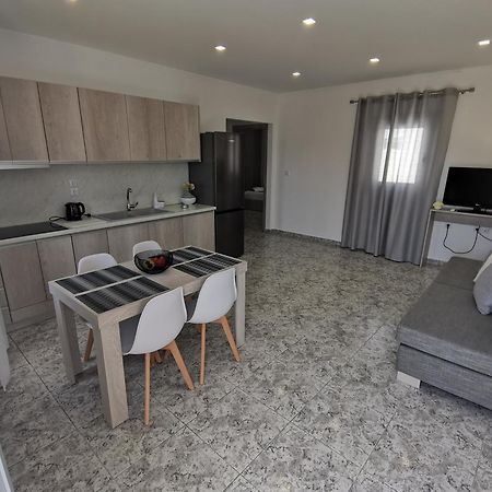 Venus De Milo Apartment Adamantas  Exterior foto