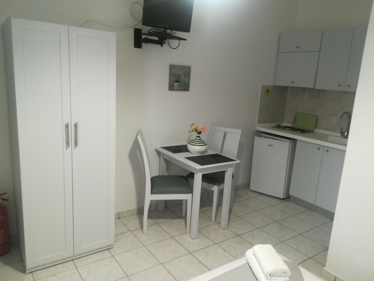 Venus De Milo Apartment Adamantas  Exterior foto